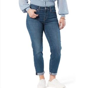 Levi Strauss Blue Mid Rise Boyfriend Jeans Size 6/28